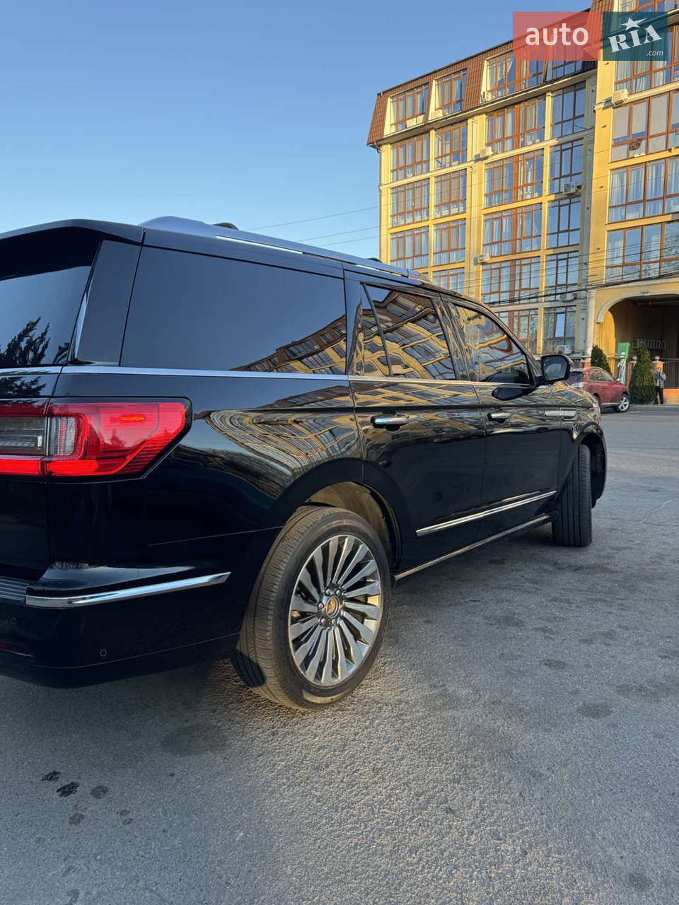 2025 Lincoln Navigator - мініатюра 56