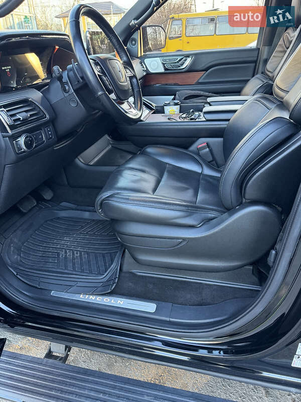 Позашляховик / Кросовер Lincoln Navigator 2018 в Одесі