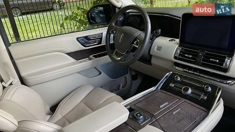 Внедорожник / Кроссовер Lincoln Navigator 2019 в Львове фото 13 Внедорожник / Кроссовер Lincoln Navigator 2019 в Львове