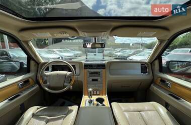 Внедорожник / Кроссовер Lincoln Navigator 2007 в 