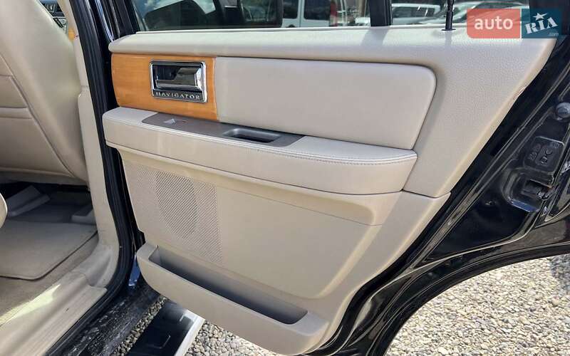 Внедорожник / Кроссовер Lincoln Navigator 2007 в Коломые