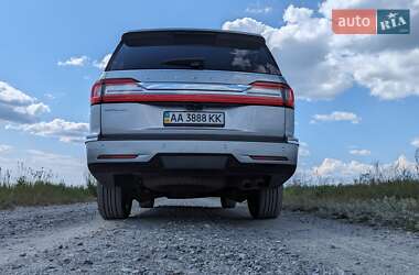Внедорожник / Кроссовер Lincoln Navigator 2020 в 