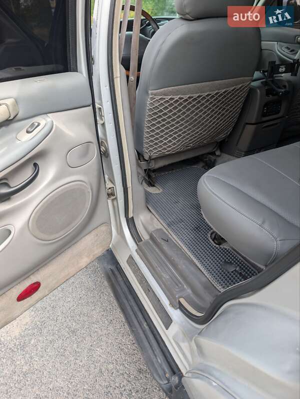Внедорожник / Кроссовер Lincoln Navigator 1999 в Днепре фото 16 Внедорожник / Кроссовер Lincoln Navigator 1999 в Днепре