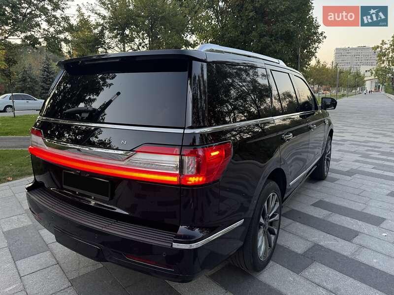 Позашляховик / Кросовер Lincoln Navigator 2019 в Дніпрі