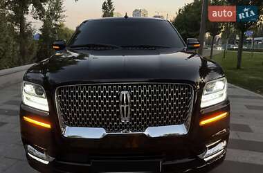Внедорожник / Кроссовер Lincoln Navigator 2019 в 