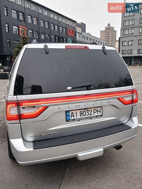 Внедорожник / Кроссовер Lincoln Navigator 2015 в Киеве