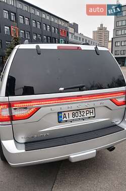 Внедорожник / Кроссовер Lincoln Navigator 2015 в 
