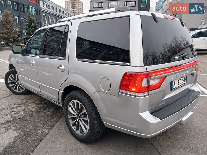 Внедорожник / Кроссовер Lincoln Navigator 2015 в Киеве