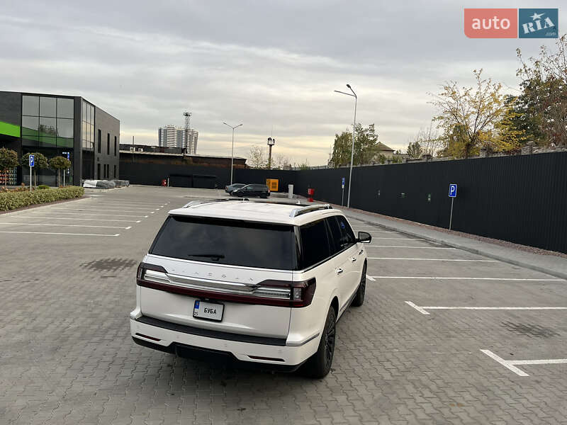 Внедорожник / Кроссовер Lincoln Navigator 2018 в Киеве