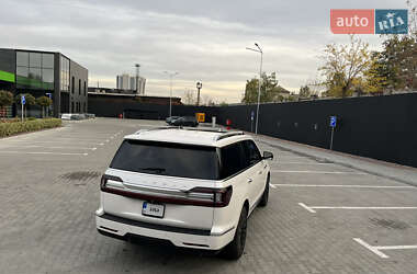 Внедорожник / Кроссовер Lincoln Navigator 2018 в 