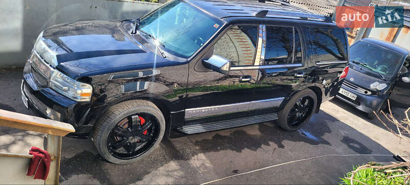 Внедорожник / Кроссовер Lincoln Navigator 2006 в Харькове