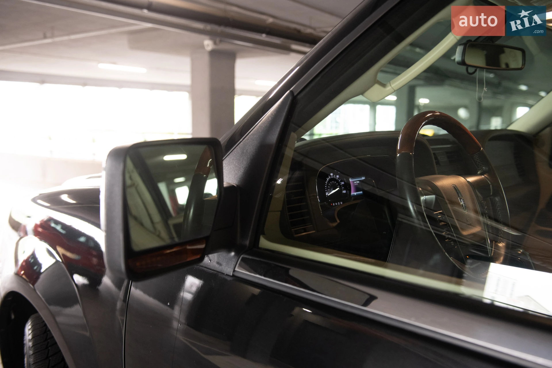 2015 Lincoln Navigator - мініатюра 23