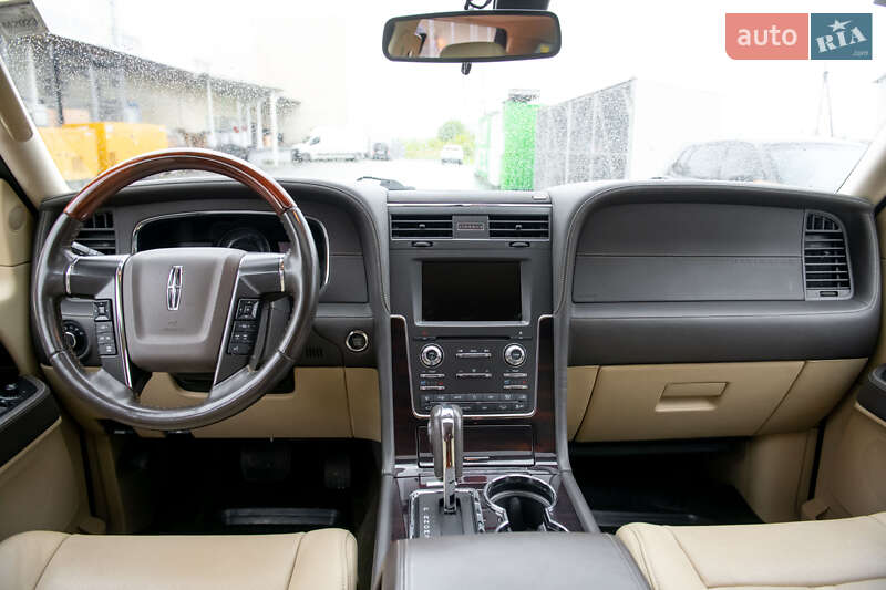 Позашляховик / Кросовер Lincoln Navigator 2015 в Львові фото 37 Позашляховик / Кросовер Lincoln Navigator 2015 в Львові