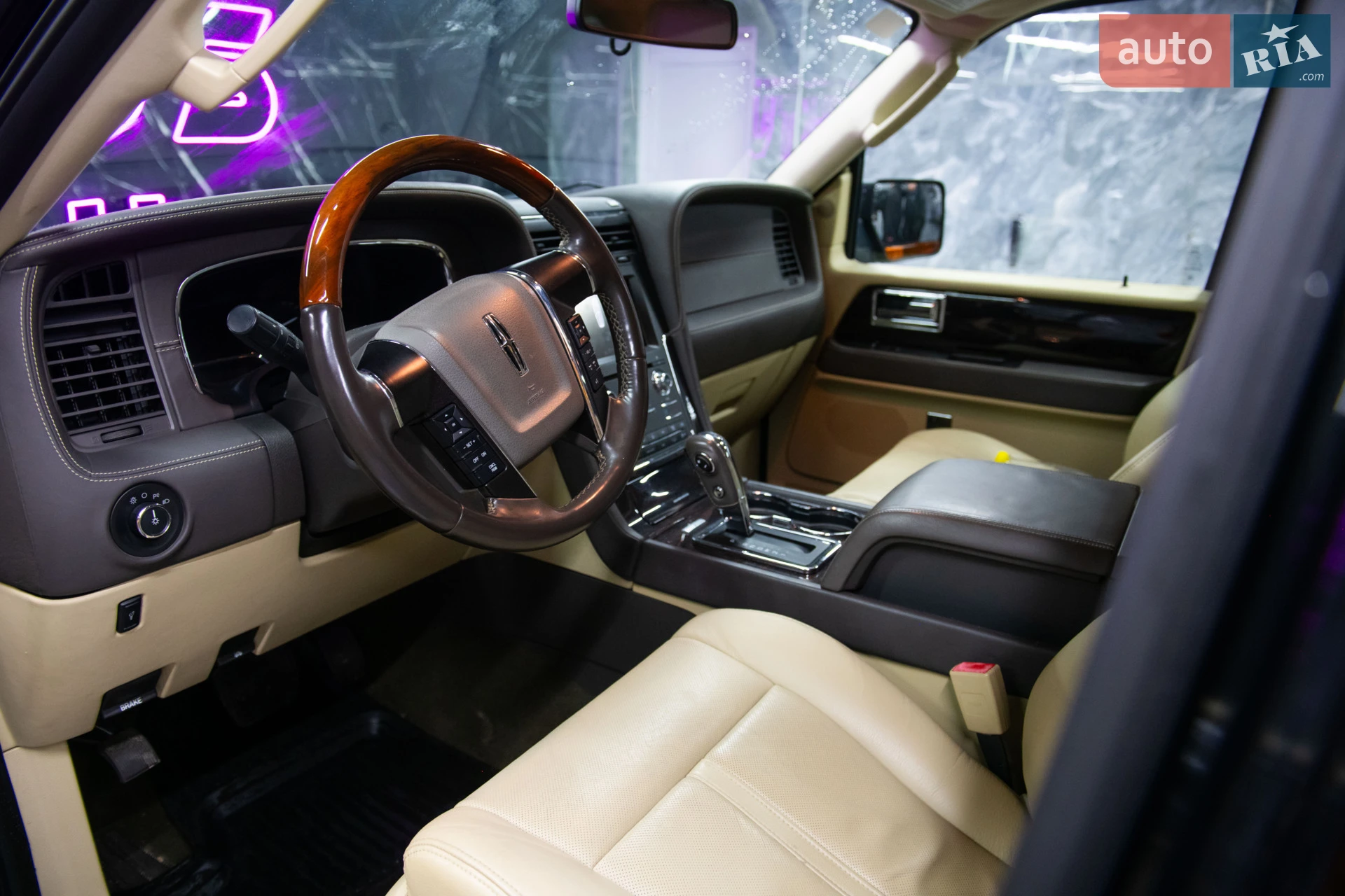 2015 Lincoln Navigator - мініатюра 86