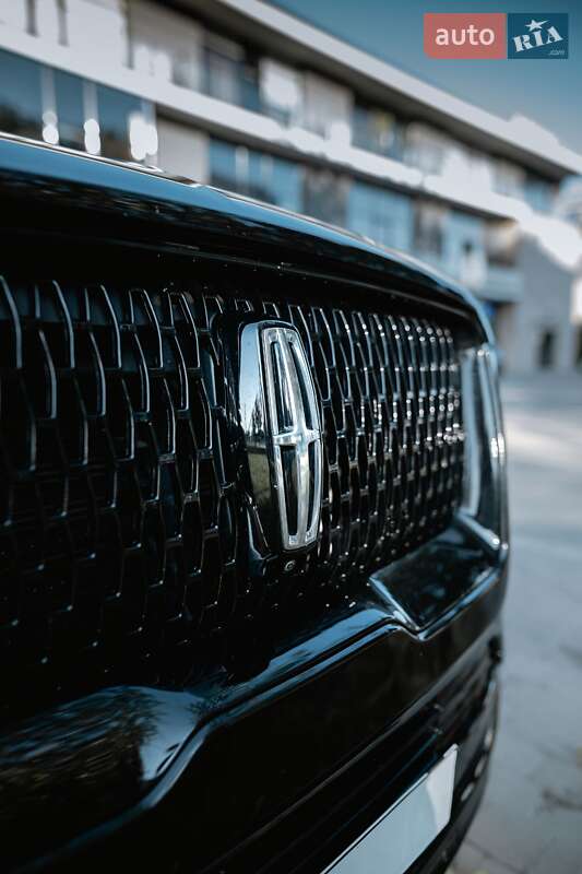Позашляховик / Кросовер Lincoln Navigator 2021 в Ужгороді