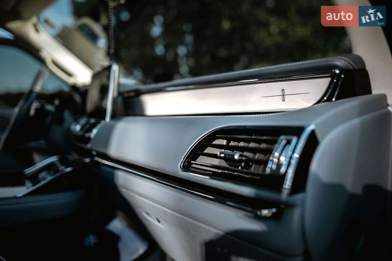 Позашляховик / Кросовер Lincoln Navigator 2021 в Ужгороді