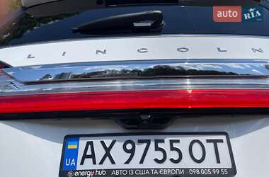Внедорожник / Кроссовер Lincoln Navigator 2019 в 