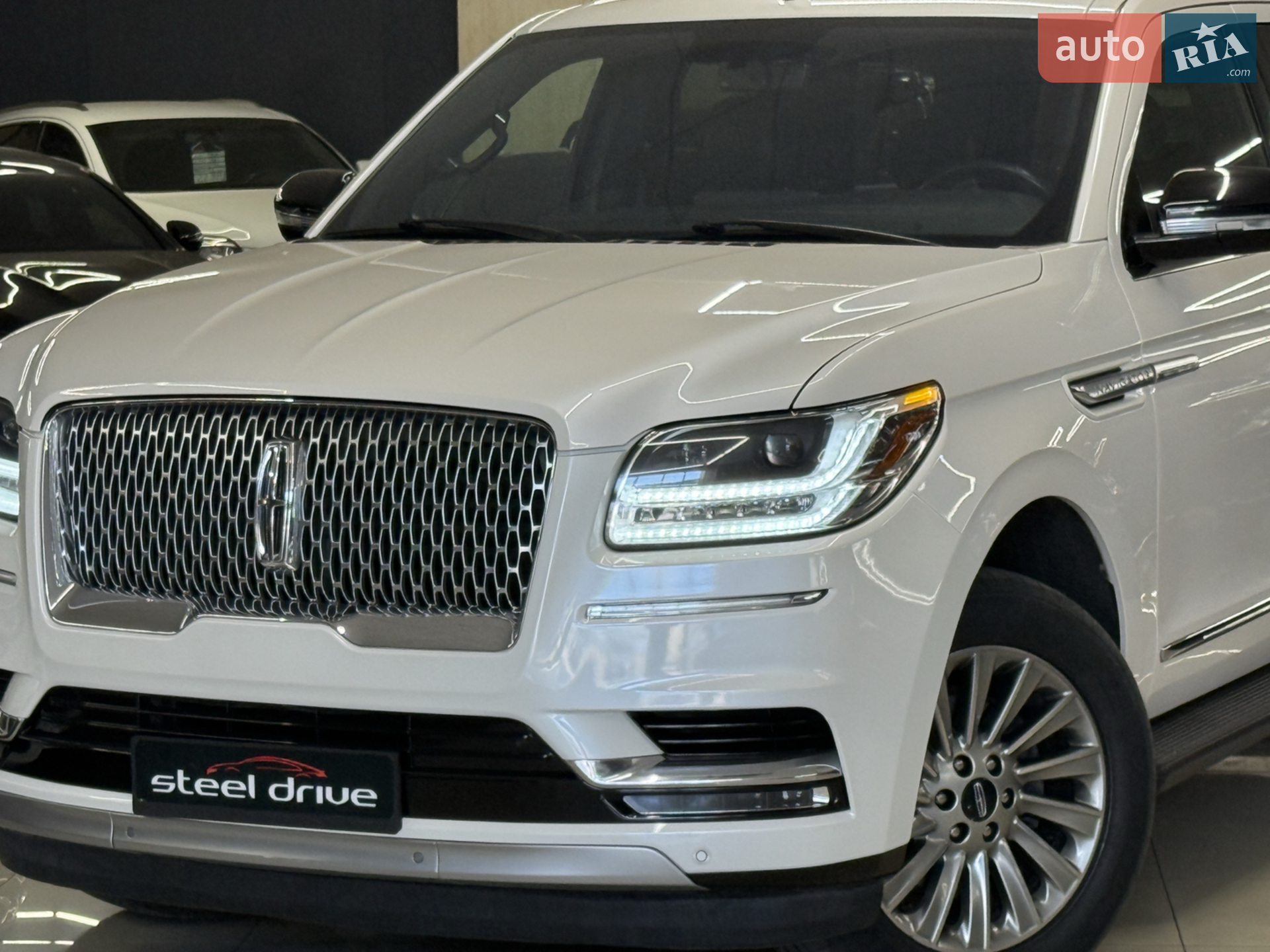 2019 Lincoln Navigator - мініатюра 6