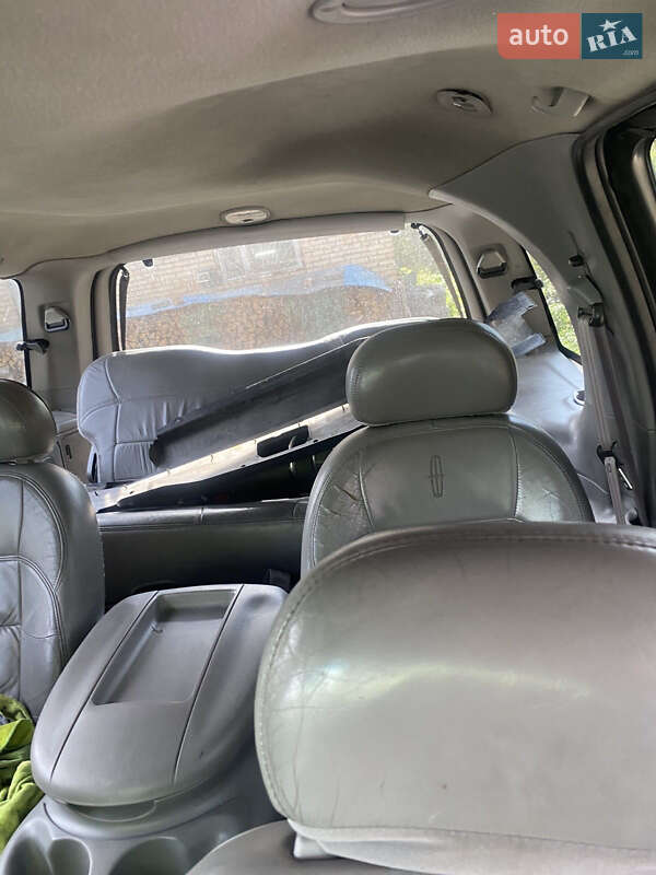 Внедорожник / Кроссовер Lincoln Navigator 1999 в Ирпене