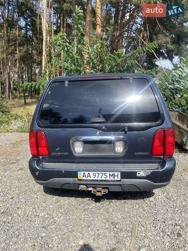 Внедорожник / Кроссовер Lincoln Navigator 1999 в Ирпене