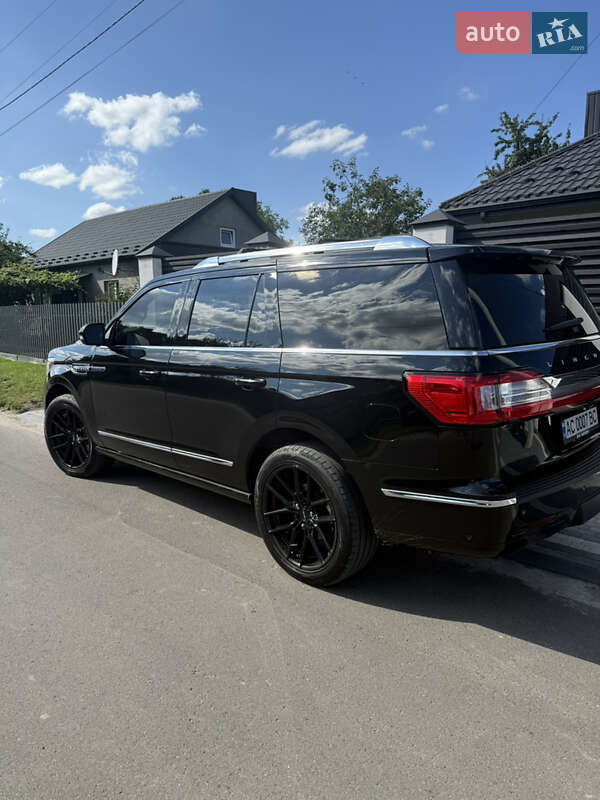 Позашляховик / Кросовер Lincoln Navigator 2020 в Володимирі фото 7 Позашляховик / Кросовер Lincoln Navigator 2020 в Володимирі
