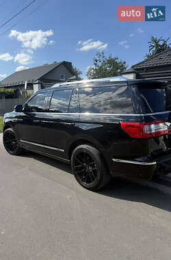 Внедорожник / Кроссовер Lincoln Navigator 2020 в 