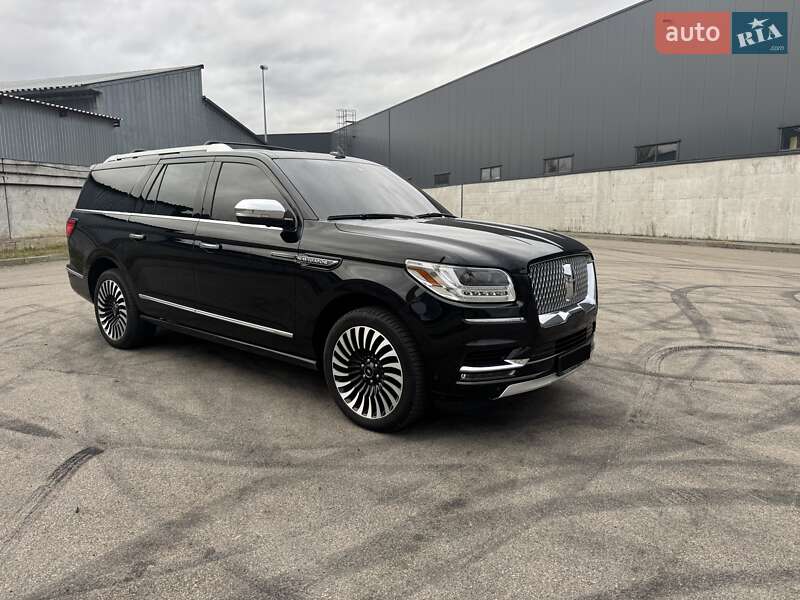 Внедорожник / Кроссовер Lincoln Navigator 2018 в Киеве фото 16 Внедорожник / Кроссовер Lincoln Navigator 2018 в Киеве