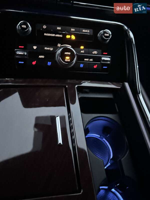 Внедорожник / Кроссовер Lincoln Navigator 2018 в Киеве фото 71 Внедорожник / Кроссовер Lincoln Navigator 2018 в Киеве