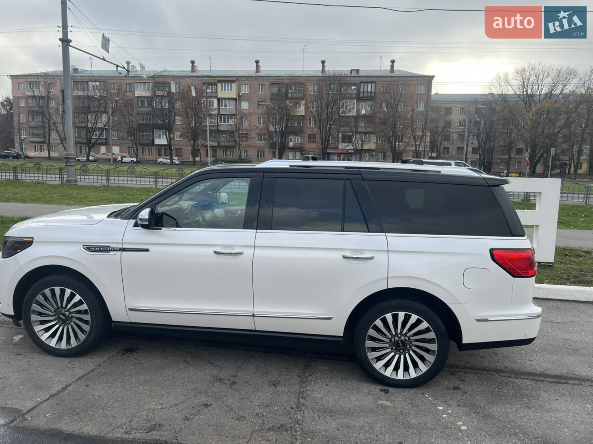2018 Lincoln Navigator - мініатюра 10