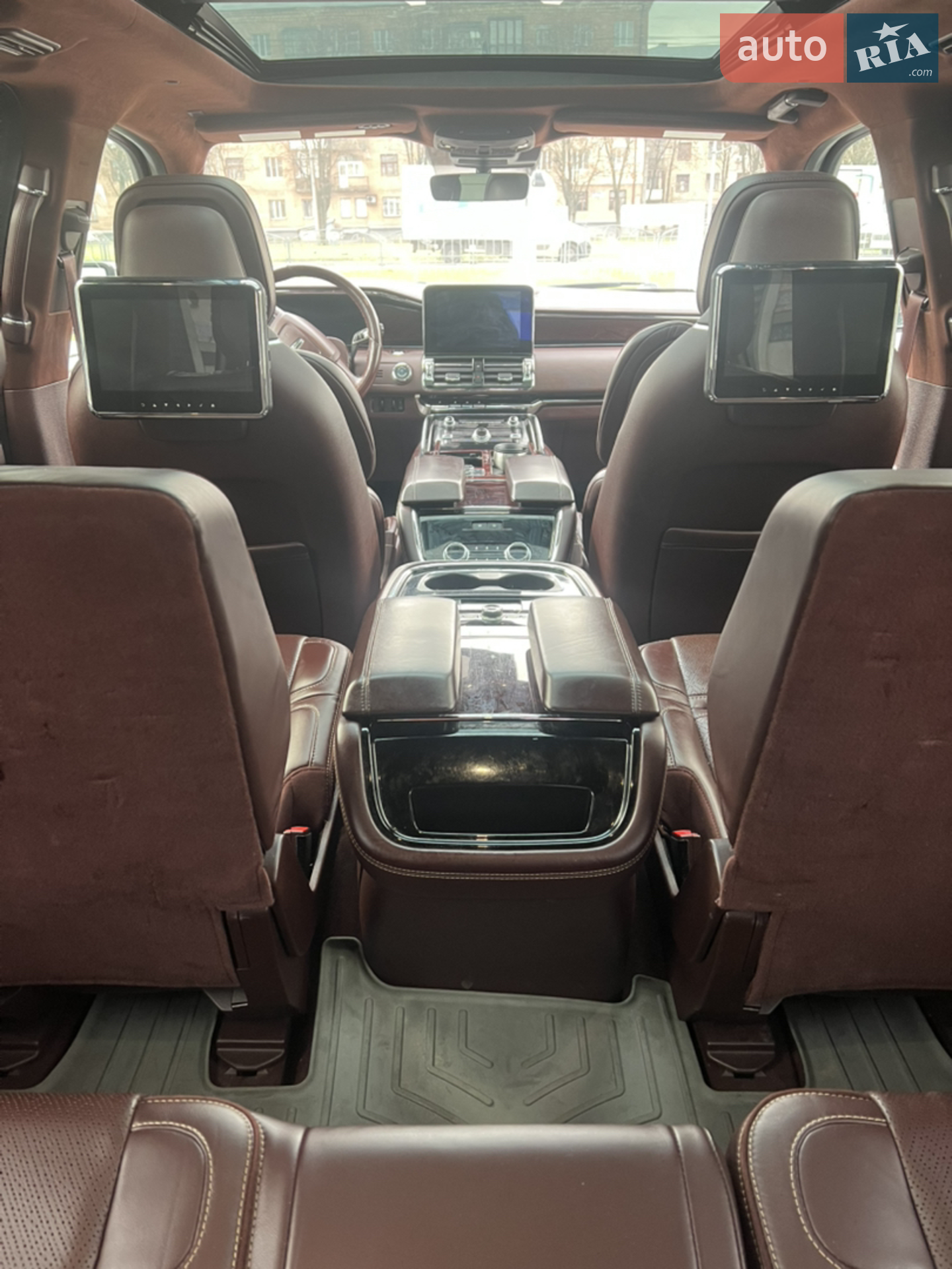 2018 Lincoln Navigator - мініатюра 18