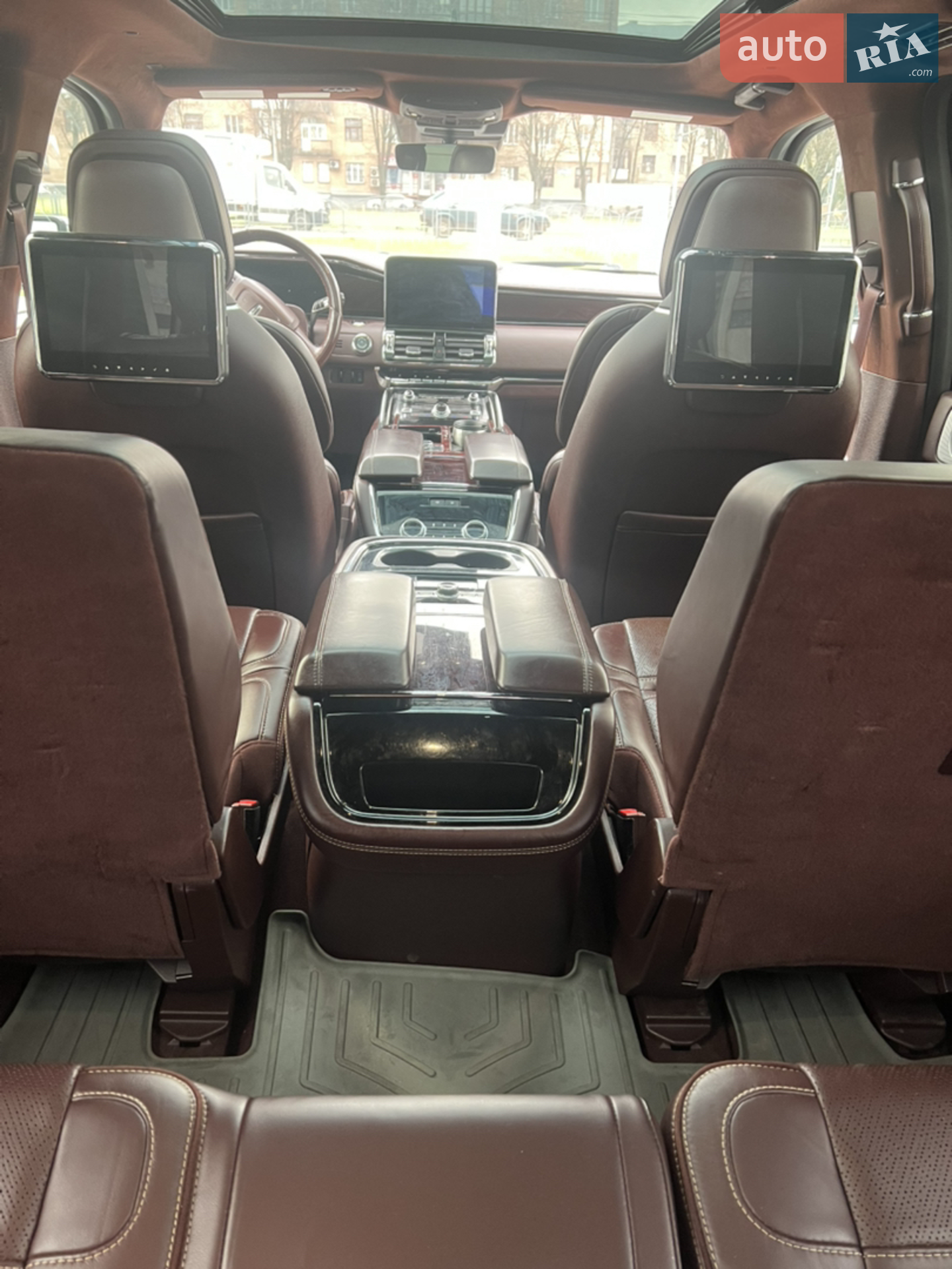 2018 Lincoln Navigator - мініатюра 19