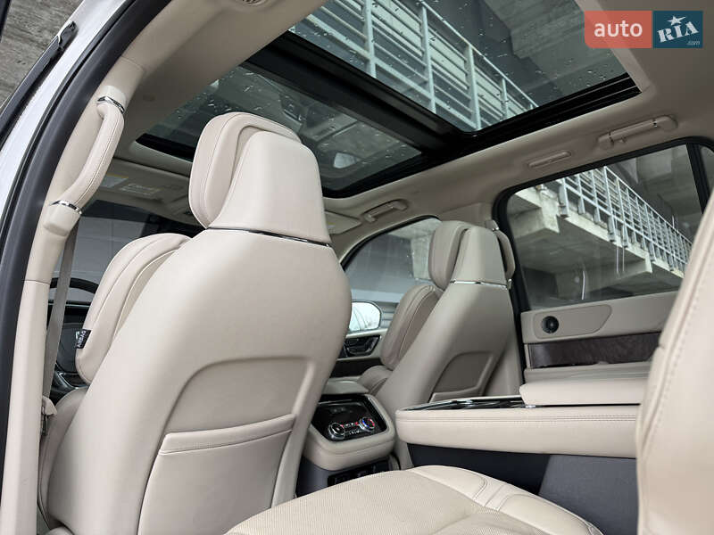 Внедорожник / Кроссовер Lincoln Navigator 2018 в Киеве фото 12 Внедорожник / Кроссовер Lincoln Navigator 2018 в Киеве