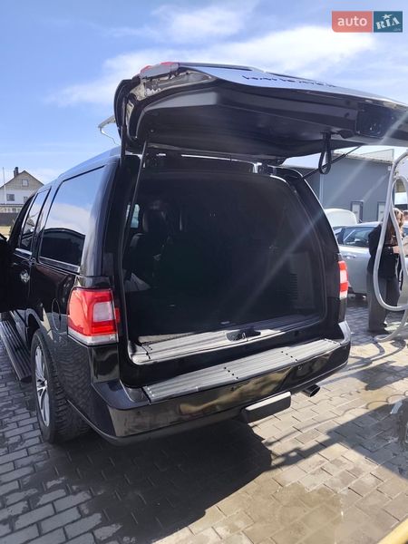 Внедорожник / Кроссовер Lincoln Navigator 2014 в Каменец-Подольском