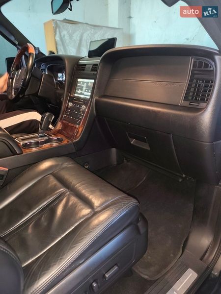 Внедорожник / Кроссовер Lincoln Navigator 2014 в Каменец-Подольском