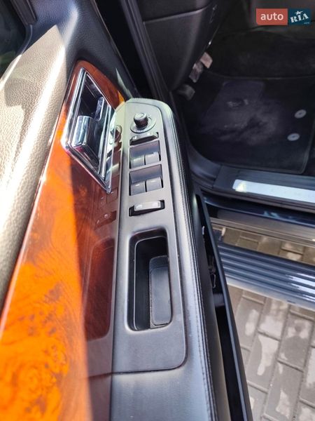 Внедорожник / Кроссовер Lincoln Navigator 2014 в Каменец-Подольском