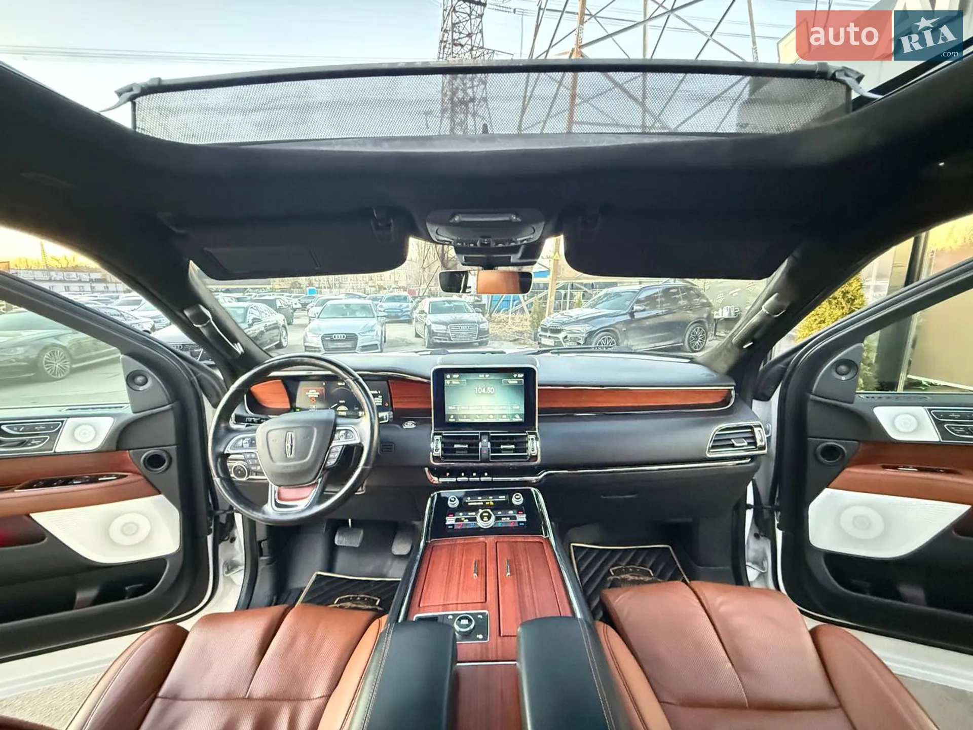 2018 Lincoln Navigator - мініатюра 23
