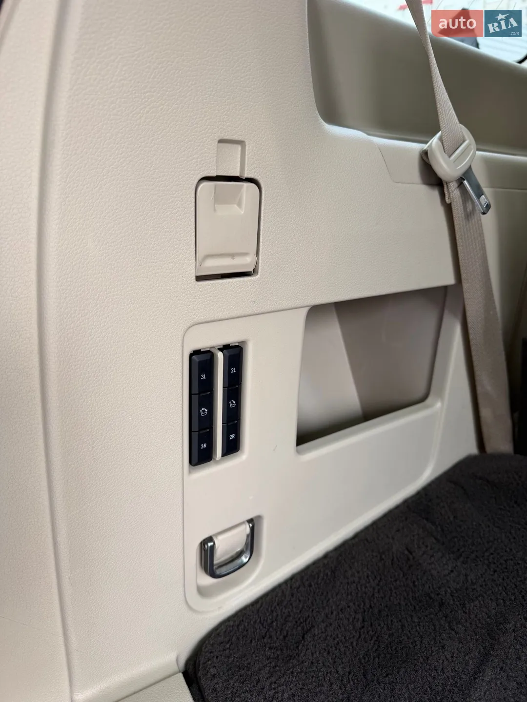 2018 Lincoln Navigator - мініатюра 17