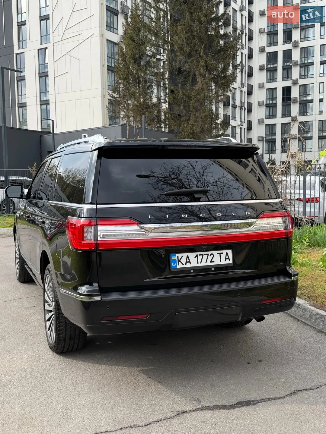 2018 Lincoln Navigator - мініатюра 16