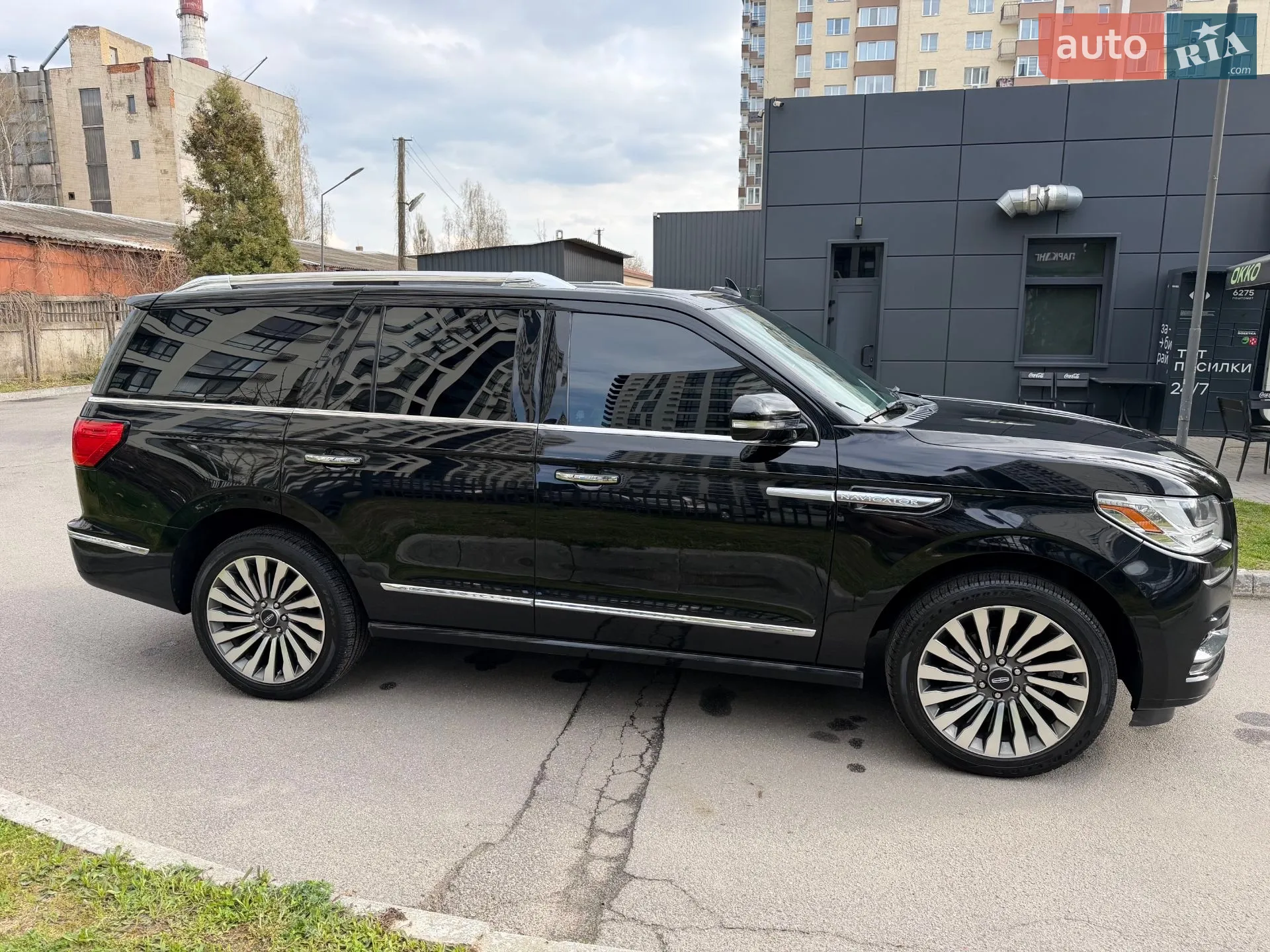2018 Lincoln Navigator - мініатюра 15