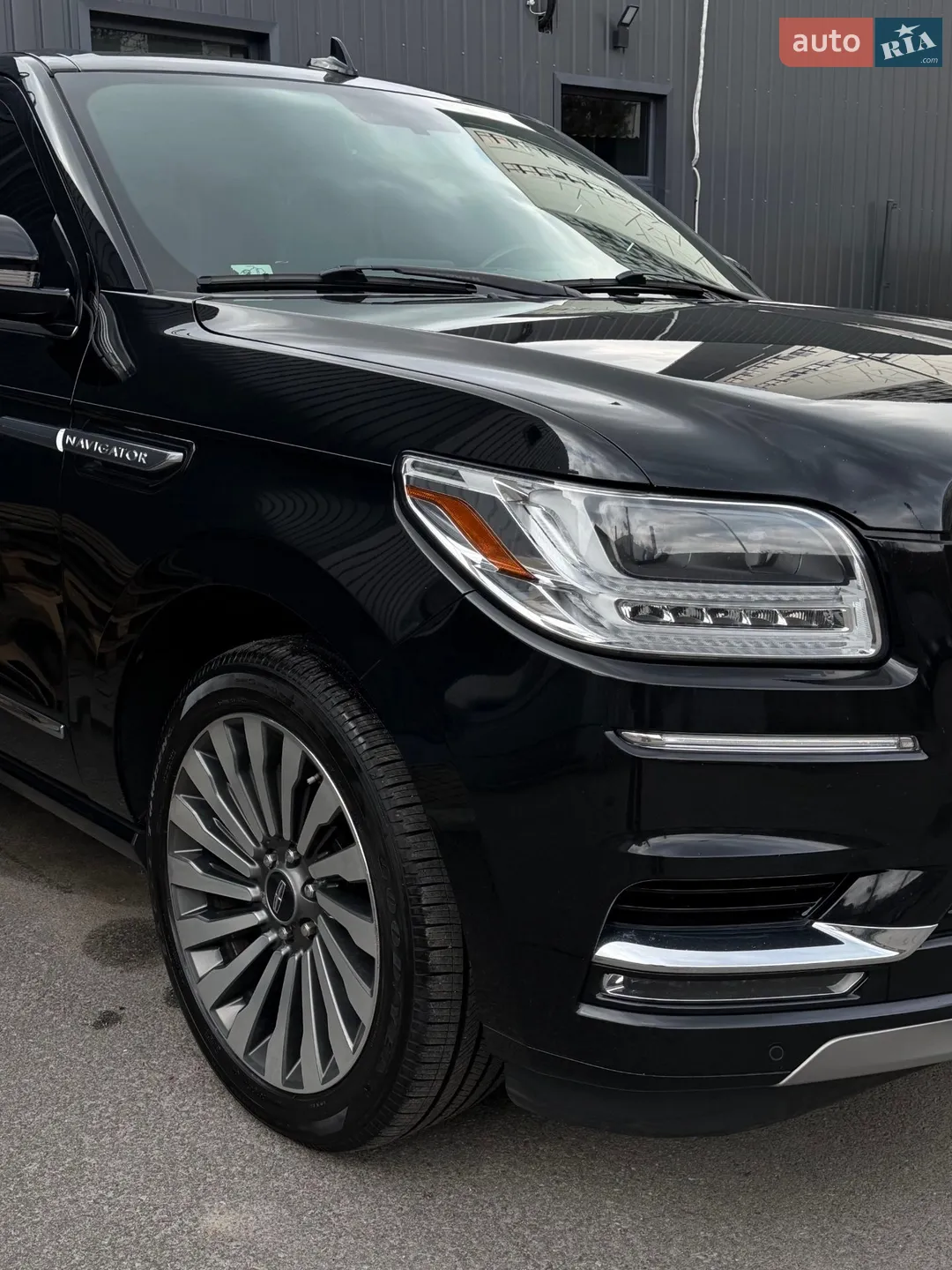 2018 Lincoln Navigator - мініатюра 20