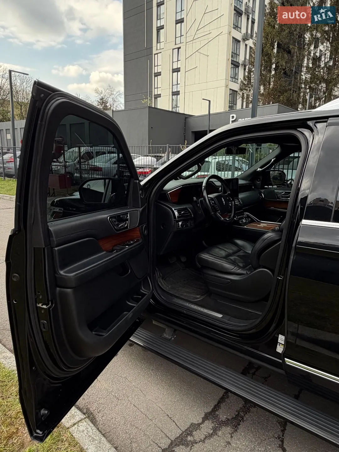 2018 Lincoln Navigator - мініатюра 27
