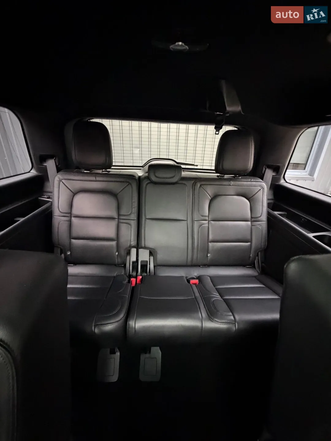 2018 Lincoln Navigator - мініатюра 31