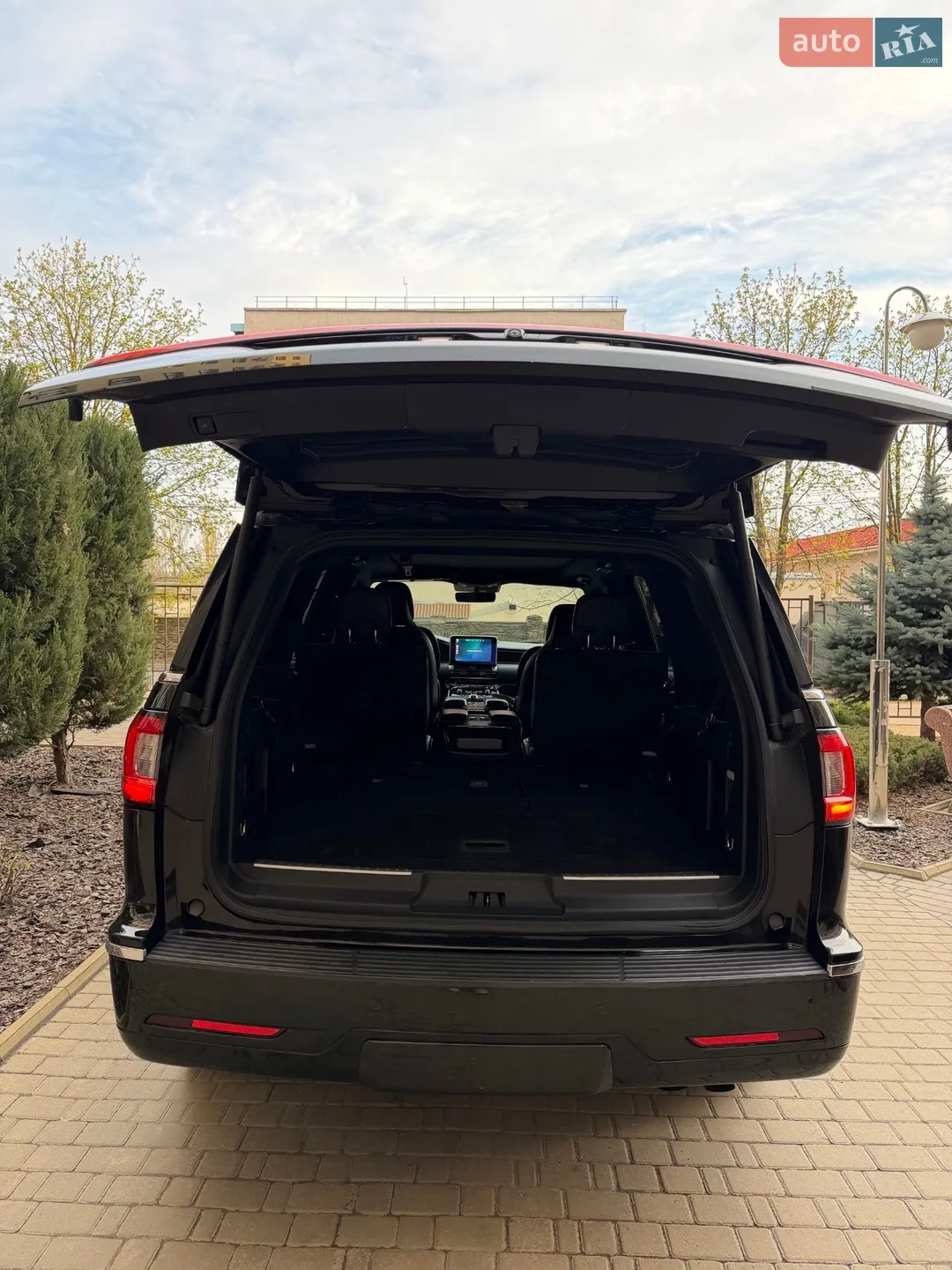 2018 Lincoln Navigator - мініатюра 11