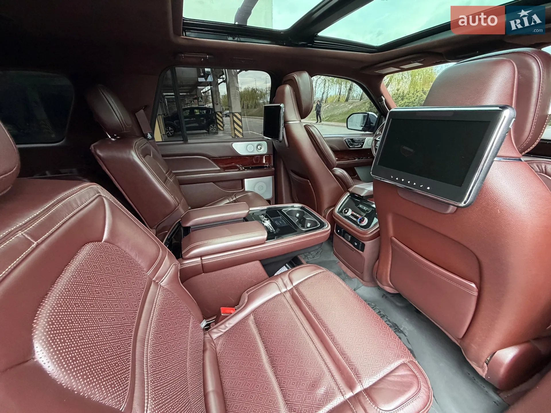 2018 Lincoln Navigator - мініатюра 39