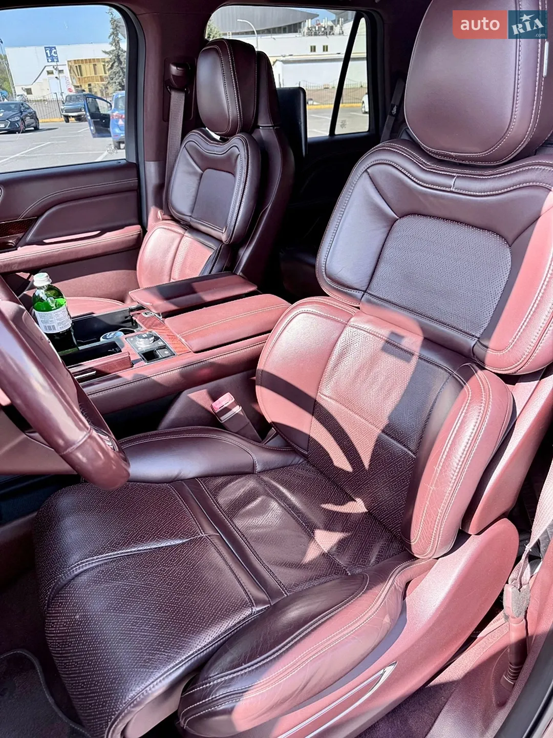 2018 Lincoln Navigator - мініатюра 19
