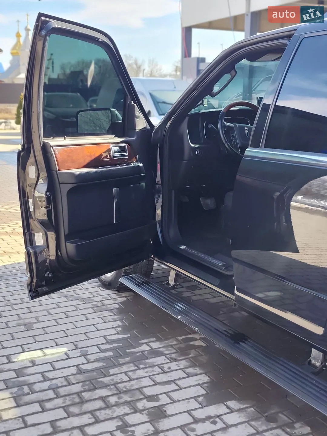 2014 Lincoln Navigator - мініатюра 16