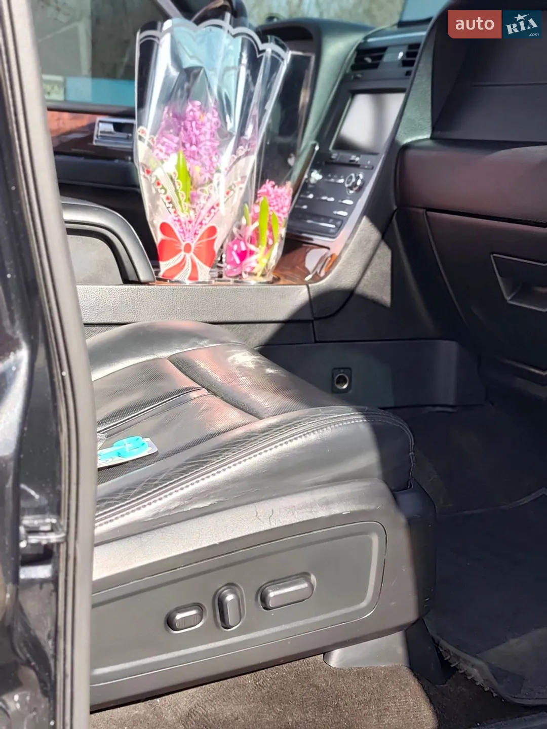 2014 Lincoln Navigator - мініатюра 33