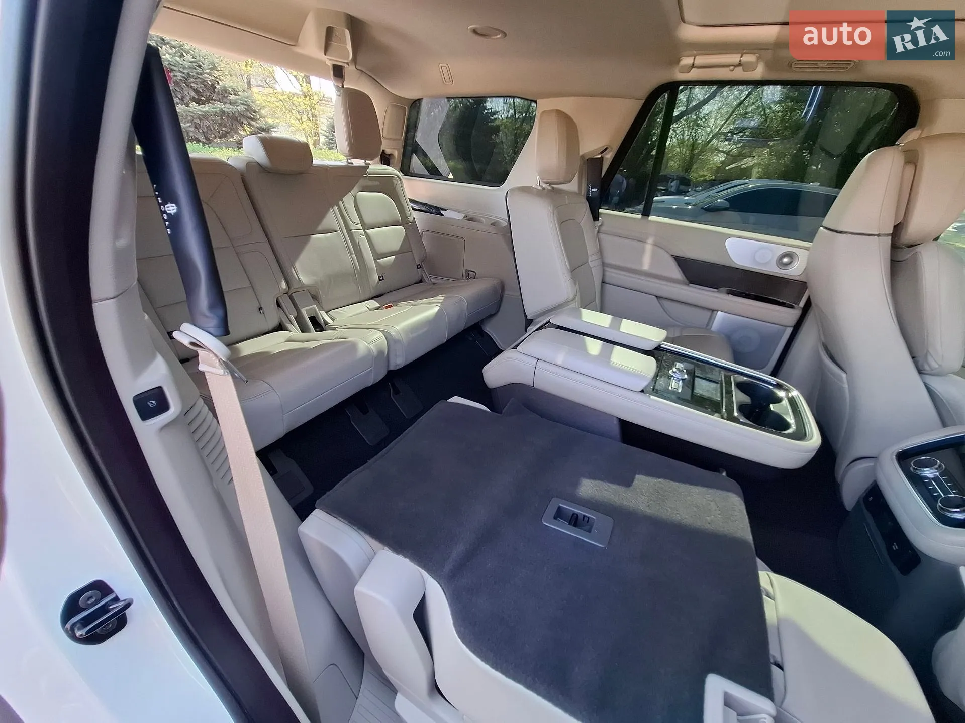 2021 Lincoln Navigator - мініатюра 27