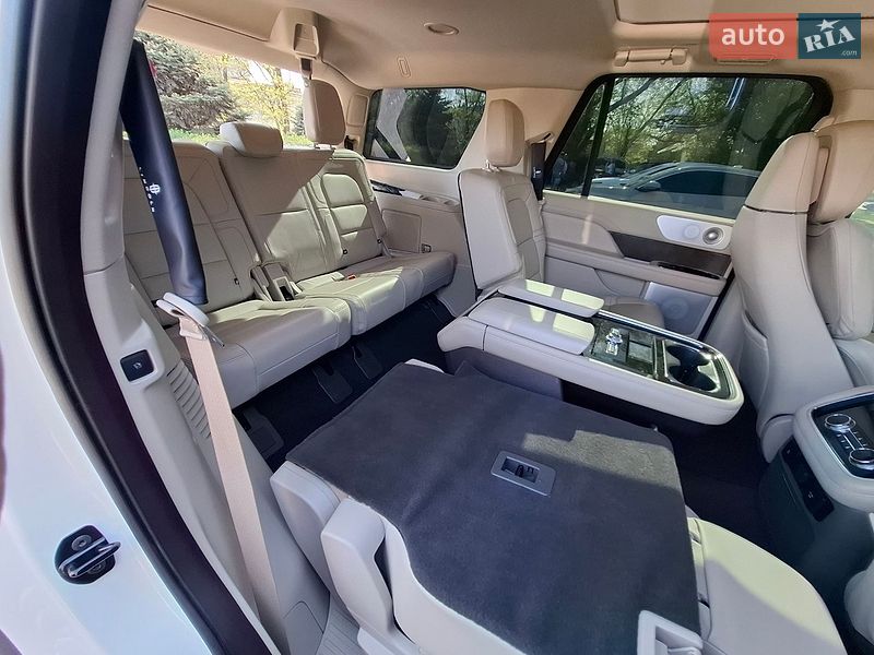 Внедорожник / Кроссовер Lincoln Navigator 2021 в Каменском