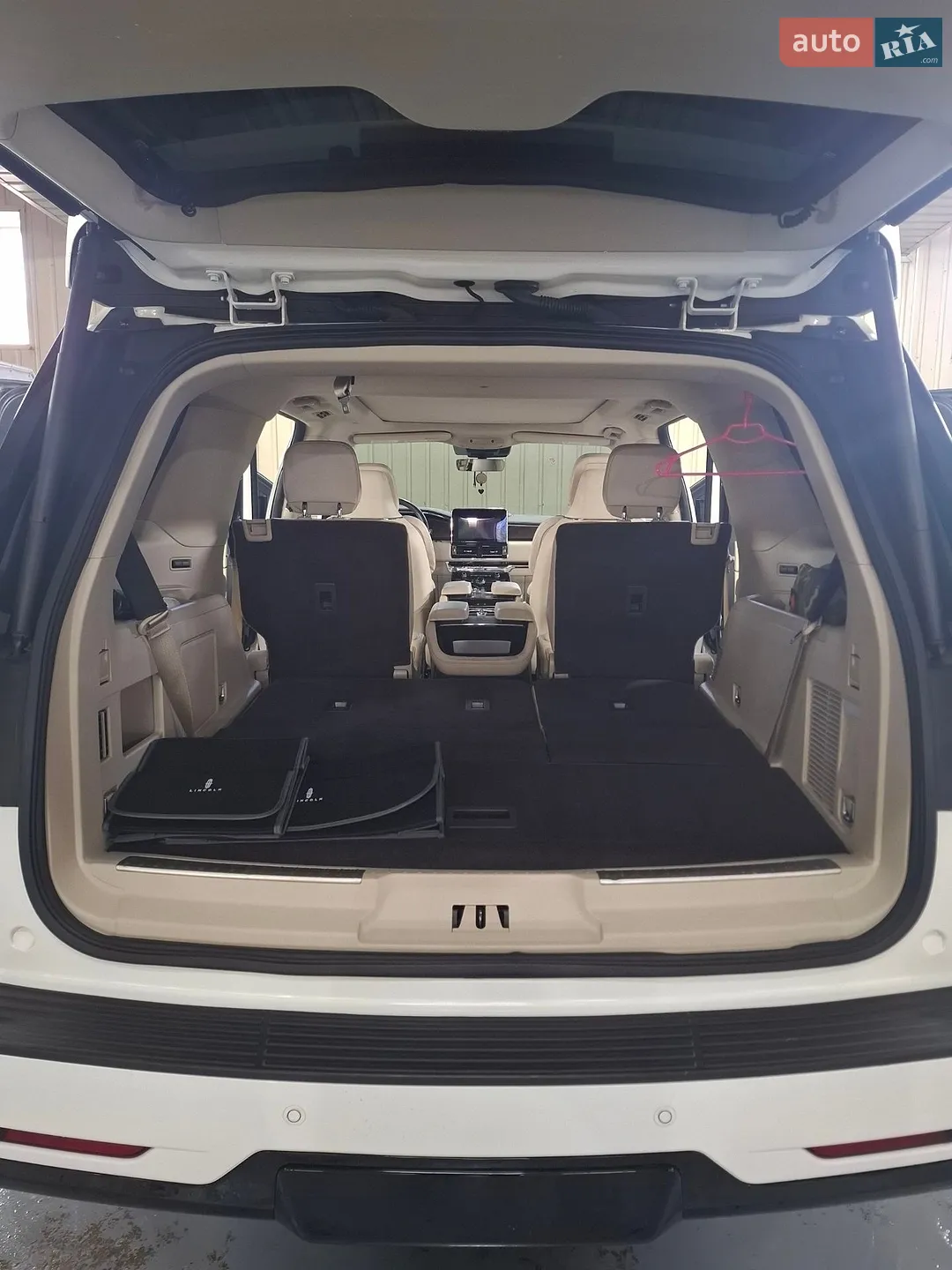 2021 Lincoln Navigator - мініатюра 30